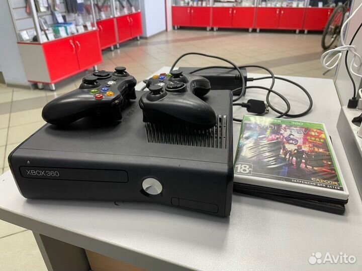 Xbox 360 s model 1439