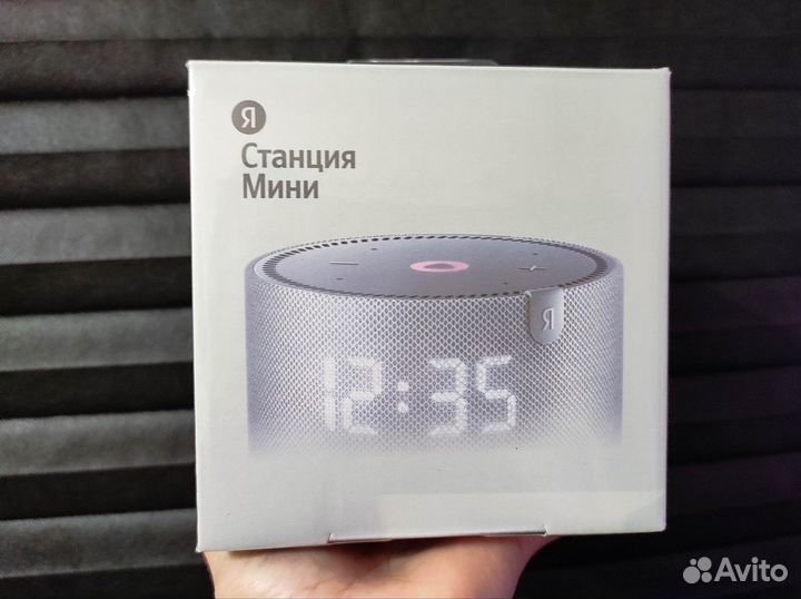 Яндекс Станция Мини с часами с Алисой