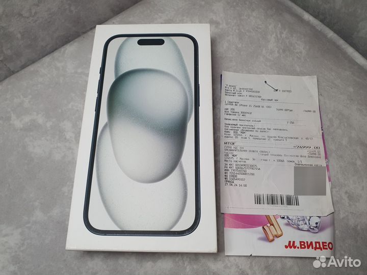 iPhone 15, 256 ГБ