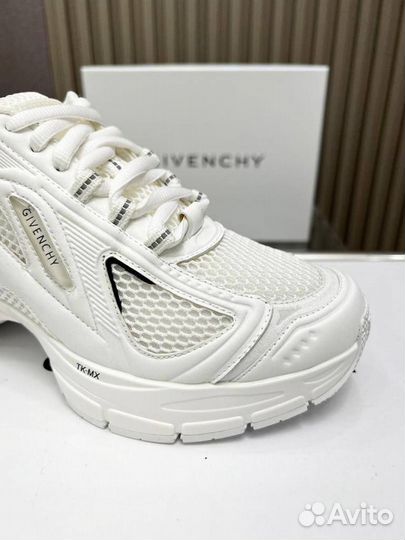 Кроссовки Givenchy