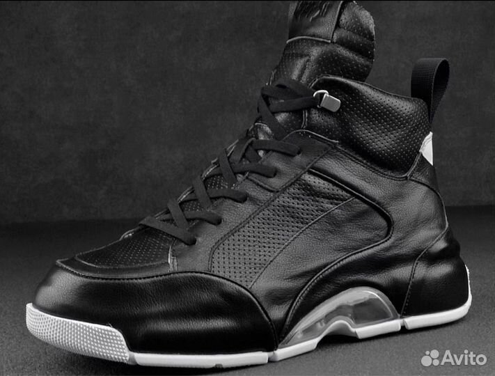 Кроссовки мужские высокие