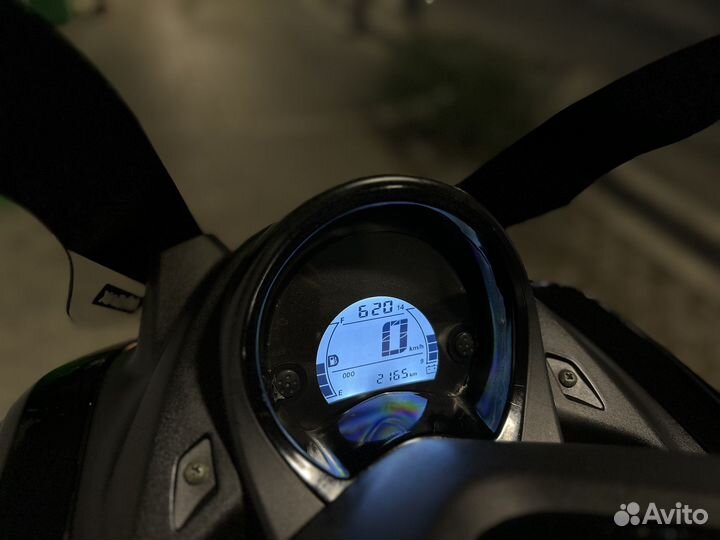 Скутер Quantum 50/125