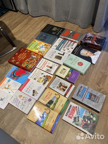 Продать книги в санкт петербурге. Книжный магазин. Букинистический уголок. Книжный магазин фото внутри. Продать книги в санкт петербурге.