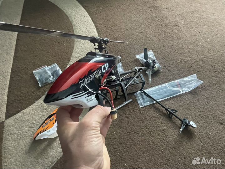 Вертолет на радиоуправлении walkera master cp