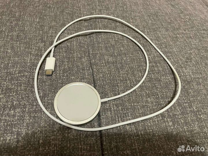 Беспроводная зарядка для iPhone magsafe