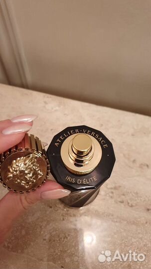 Парфюмерная вода Atelier versace Iris d'elite