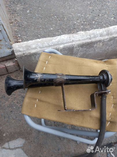 Воздушный сигнал грузовика