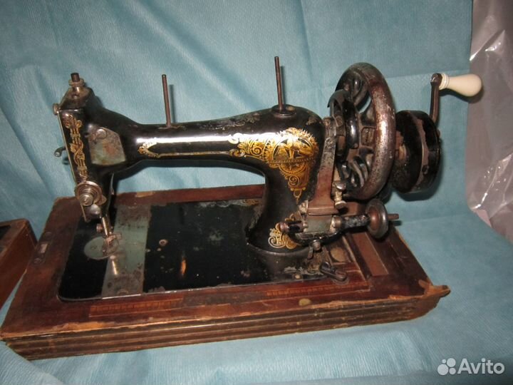 Машинка швейная зингер