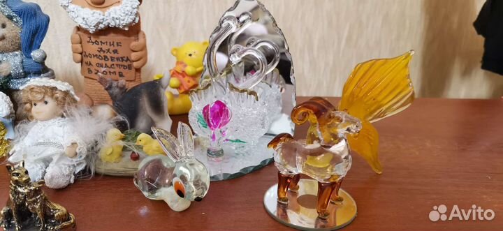 Коллекция сувенирных игрушек