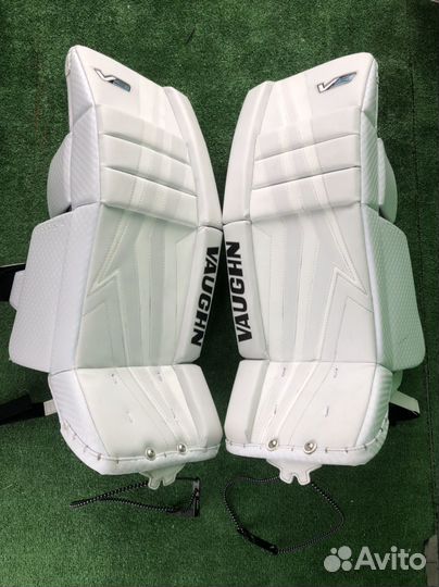 Щитки вратарские