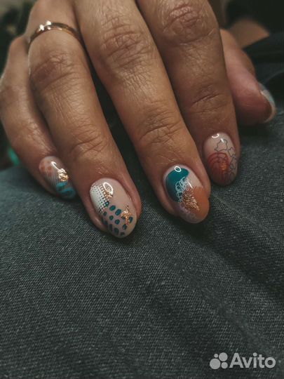Маникюр с покрытием лаком