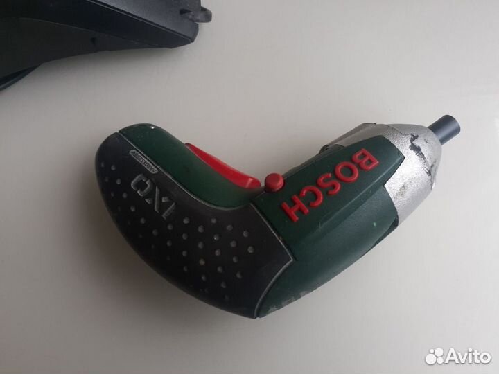 Аккумуляторная отвертка 