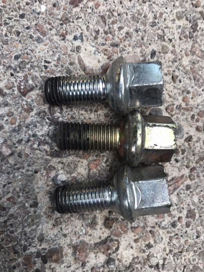 Колесные болты