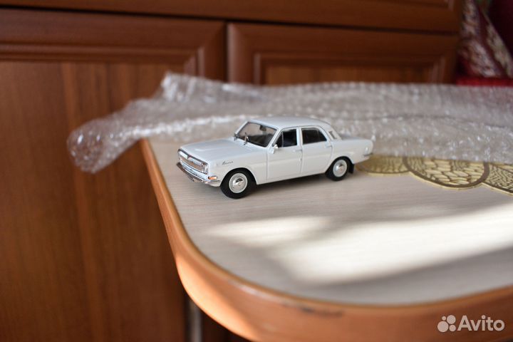 Модель коллекционная Deagostini газ 24 Волга 1:43