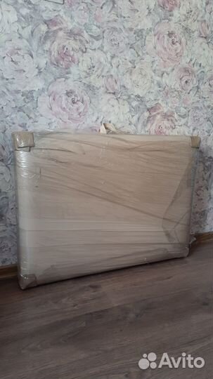 Кушетка для массажа с вырезом