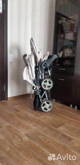 Коляска Graco для двойни