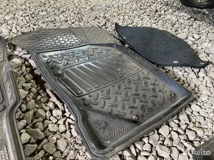 Автомобильные коврики резиновые kalina