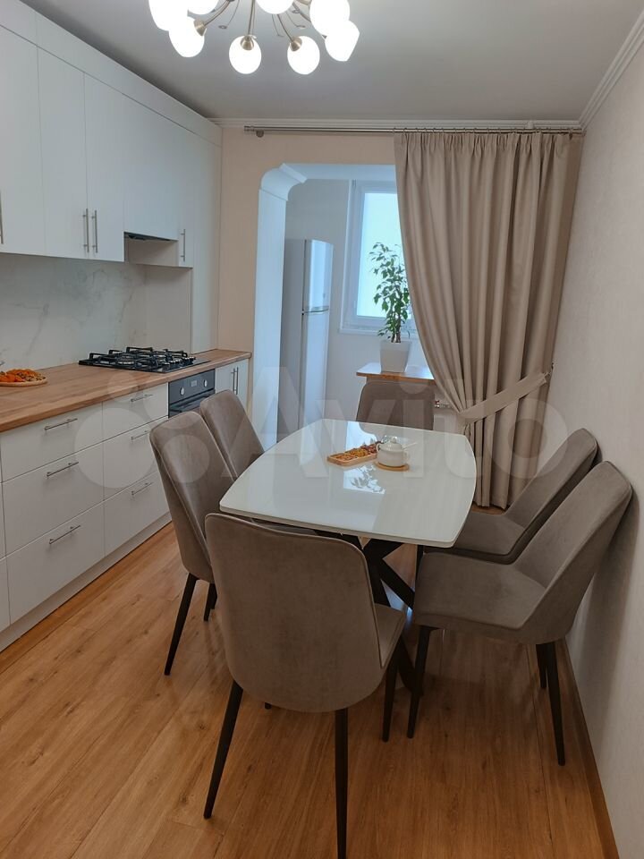 4-к. квартира, 94 м², 2/9 эт.