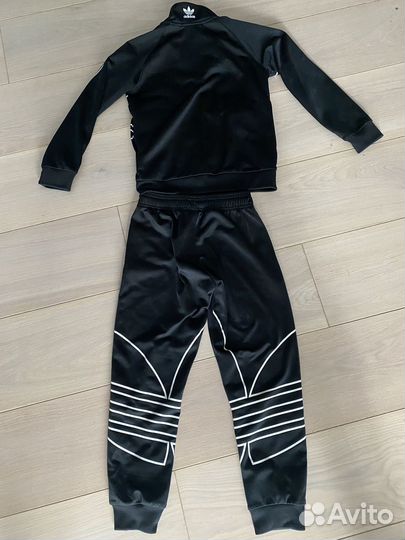 Спортивный костюм adidas для мальчика 128