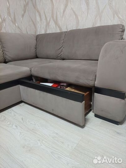 Большой угловой диван бу