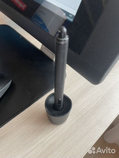 Графический экран Wacom Cintiq 22HD Touch