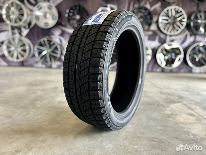 Sailun Ice Blazer Arctic EVO 255/45 R20 105T