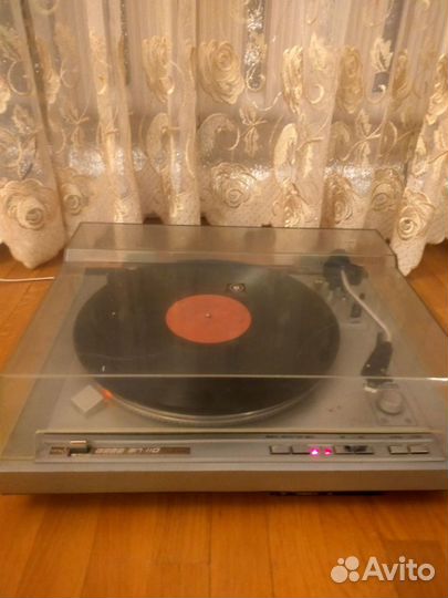 Проигрыватель винила