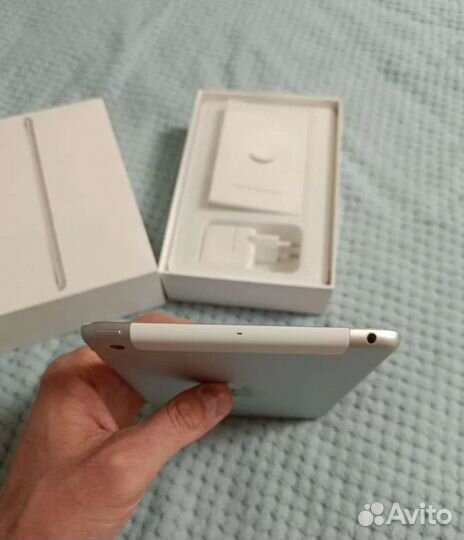 iPad mini 3 cellular + Wi-Fi с Отпечатком пальца
