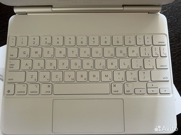 Чехол-клавиатура Apple Magic Keyboard для iPad