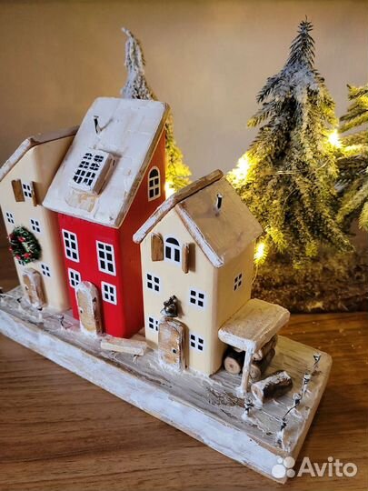 Деревянные интерьерные домики