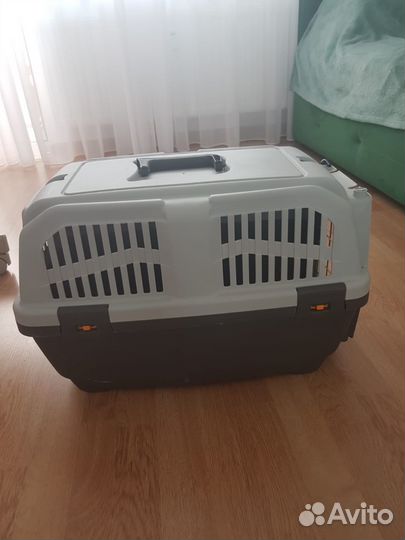 Переноска для собак и кошек