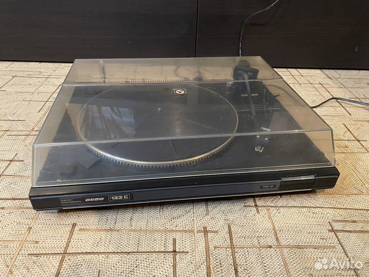 Проигрыватель винила Вега 122с