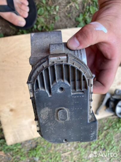 Дроссельная заслонка Peugeot 408