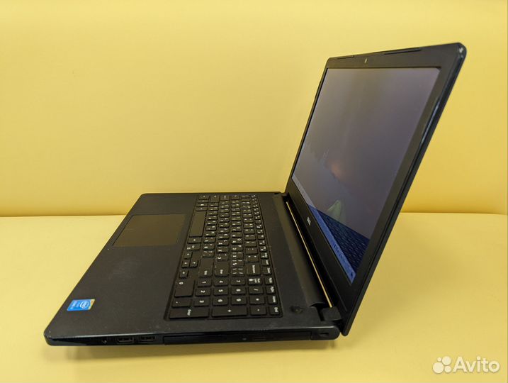 Ноутбук Dell Core i3/ Видеокарта 2 Гб