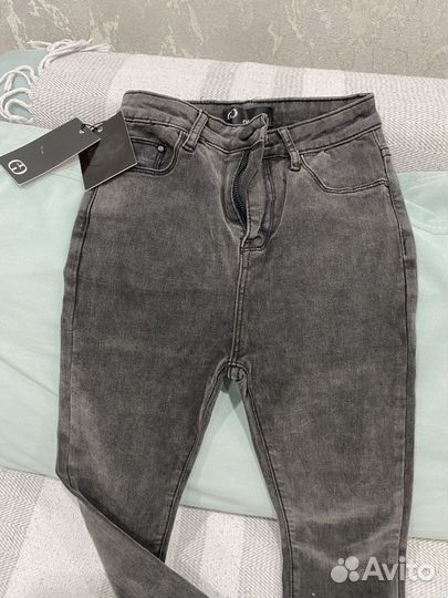 Джинсы и брюки на девочку подростка