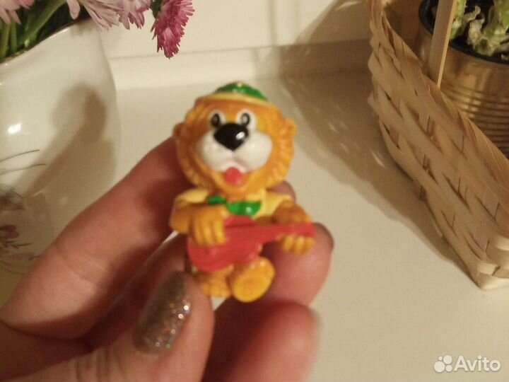 Игрушки из киндера