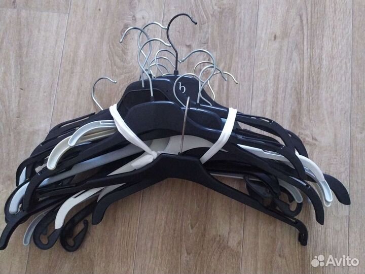 Вешалки плечики
