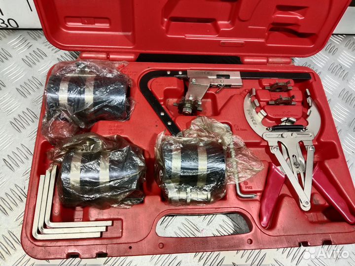 Б/У Набор инструментов для замены поршневых кол