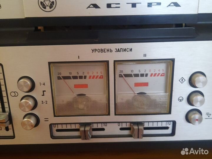 Катушечный магнитофон