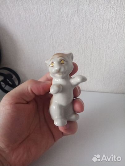 Фарфоровая статуэтка Львёнок СССР