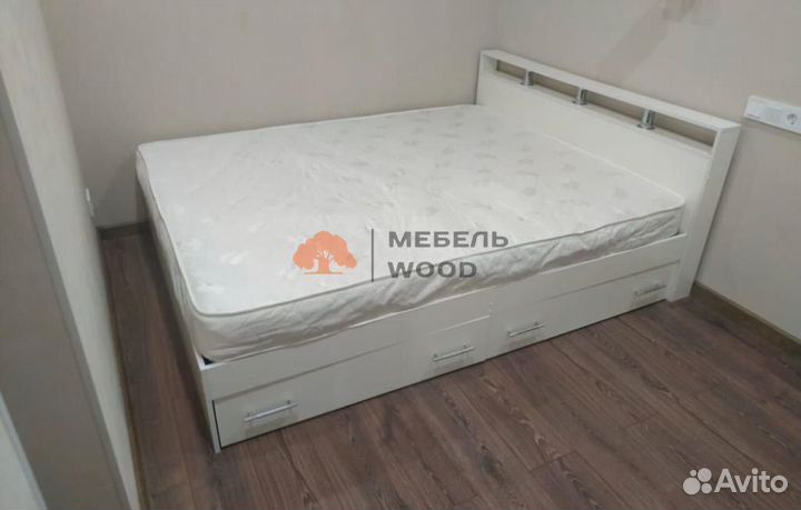 Кровать двухспальная