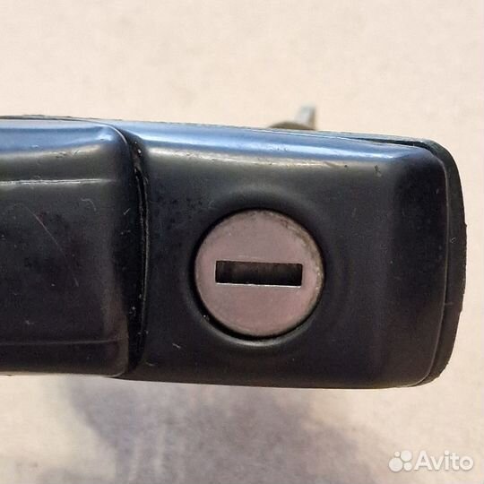 Ручка двери передней наружная правая VW Golf 3