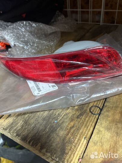 Задняя правая противотуманная фара 96858576