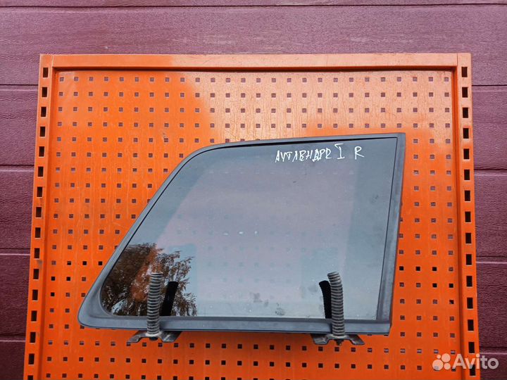 Стекло заднее Mitsubishi Outlander 1