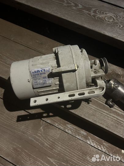 Двигатель от швейной машинки со сцеплением