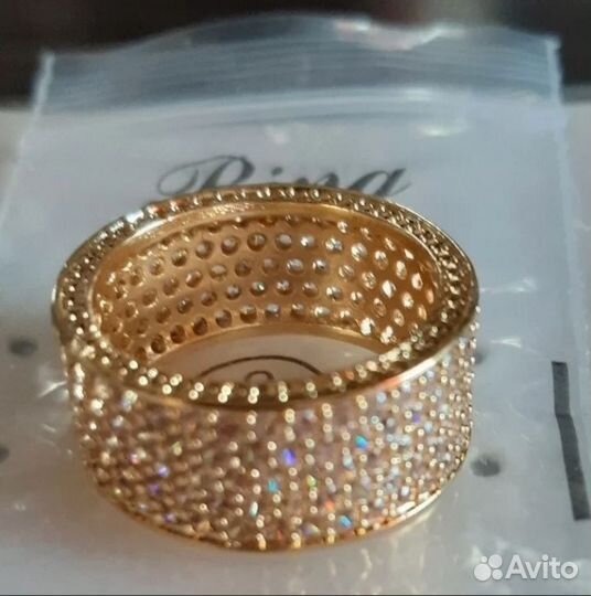 Кольцо с цирконием