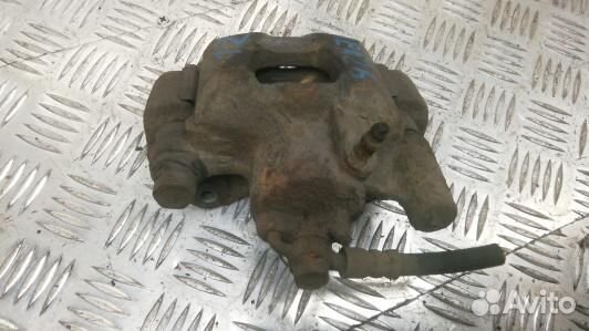 Суппорт тормозной задний левый toyota camry V30 (Y