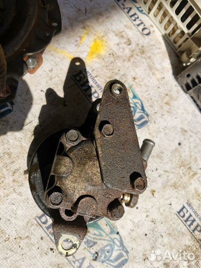 Насос гур Nissan X-Trail I (2000—2007)