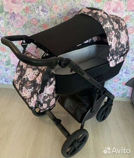 Коляска roan bloom 3 в 1