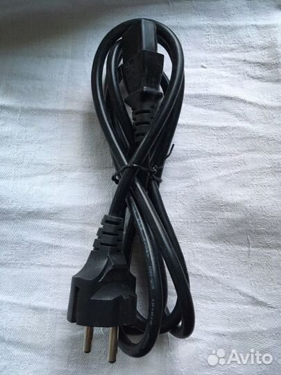 Кабель питания для компьютера